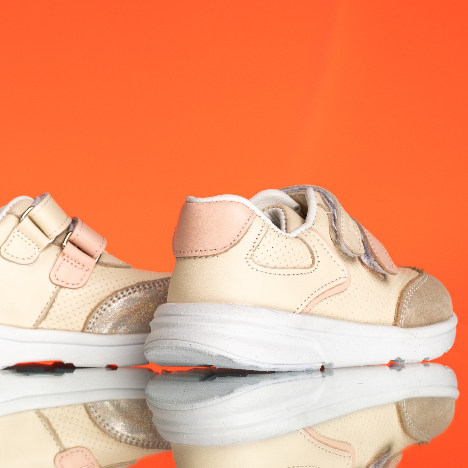 Бебешки сникърси PONKI Cozees Beige №19-25