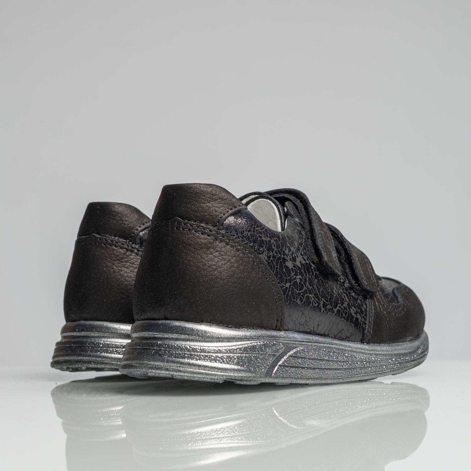 Детски обувки PONKI Split Black №31-36